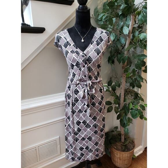 Isaac Mizrahi Sheath Dress Womens L Multi Geo Print Tie Waist Button Front Neck - Picture 2 of 13
